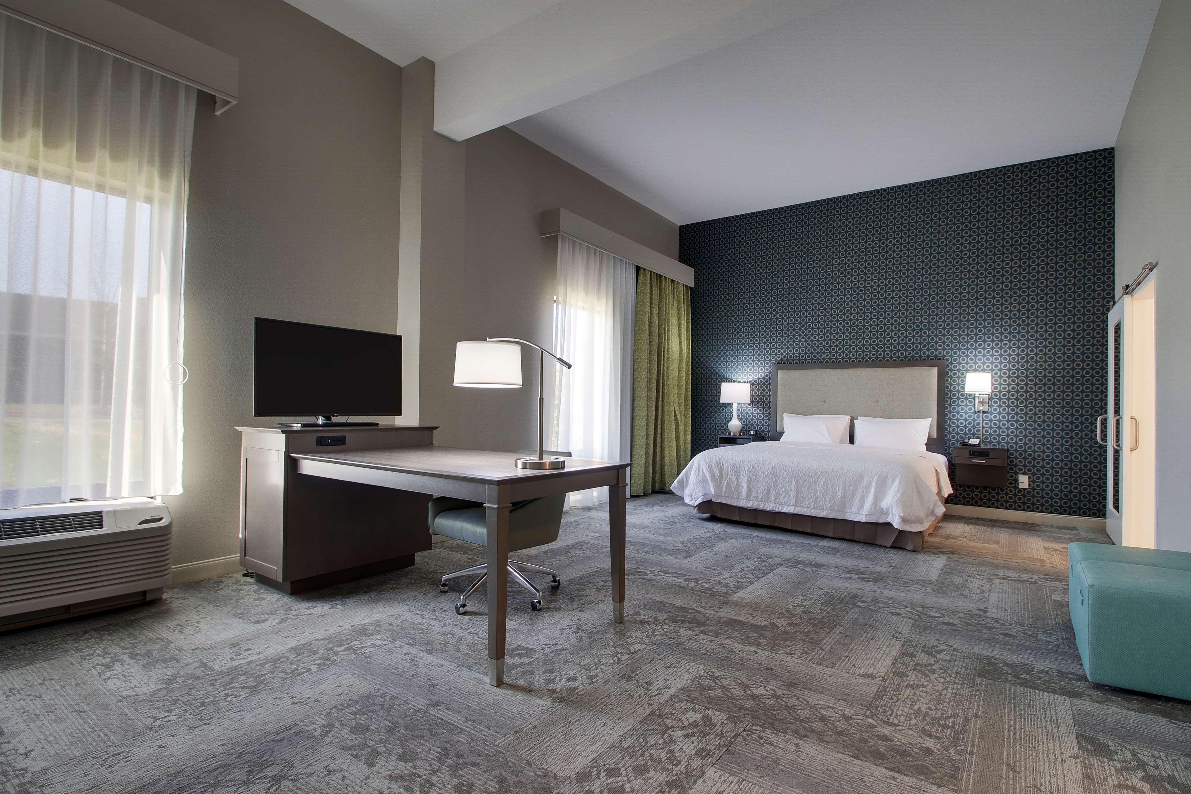 Hotel Hampton & By Hilton Knightdale 3*